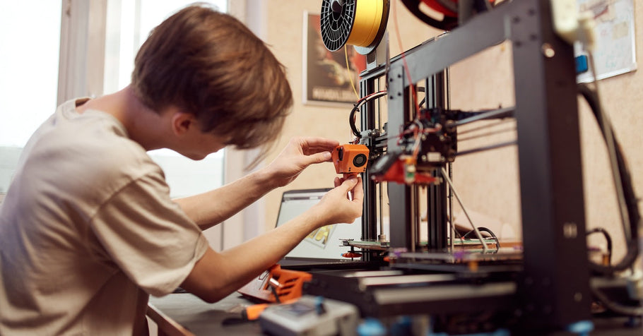A Guide to Setting Up a 3D Printing Side Business From Home